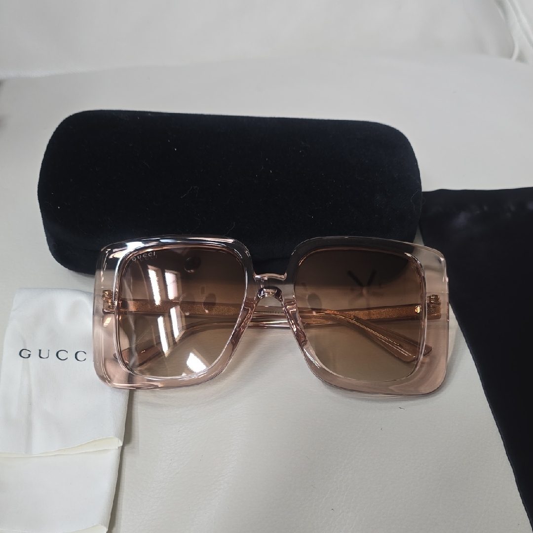 Gucci Rose-Tinted Sunglasses